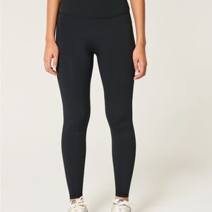 Gilly Hicks Active Boost Leggings